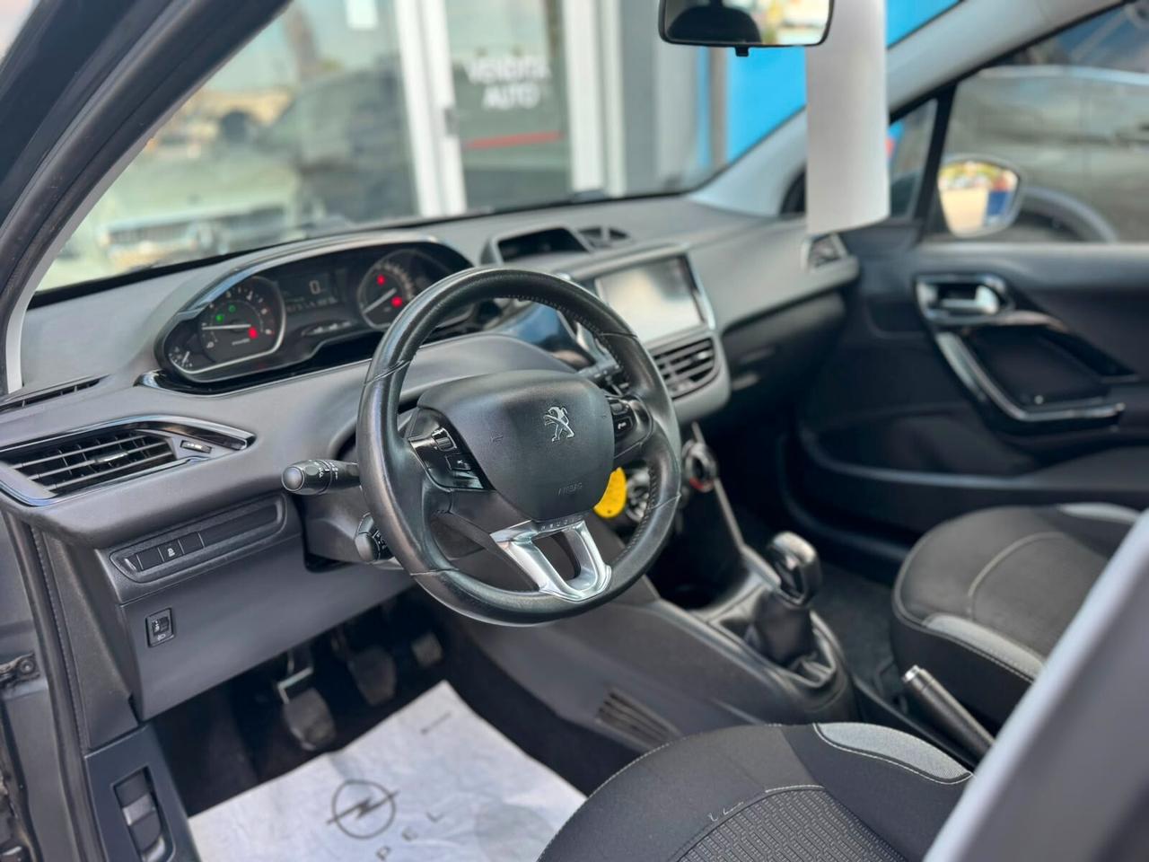 Peugeot 208 BlueHDi 75 5 porte Allure