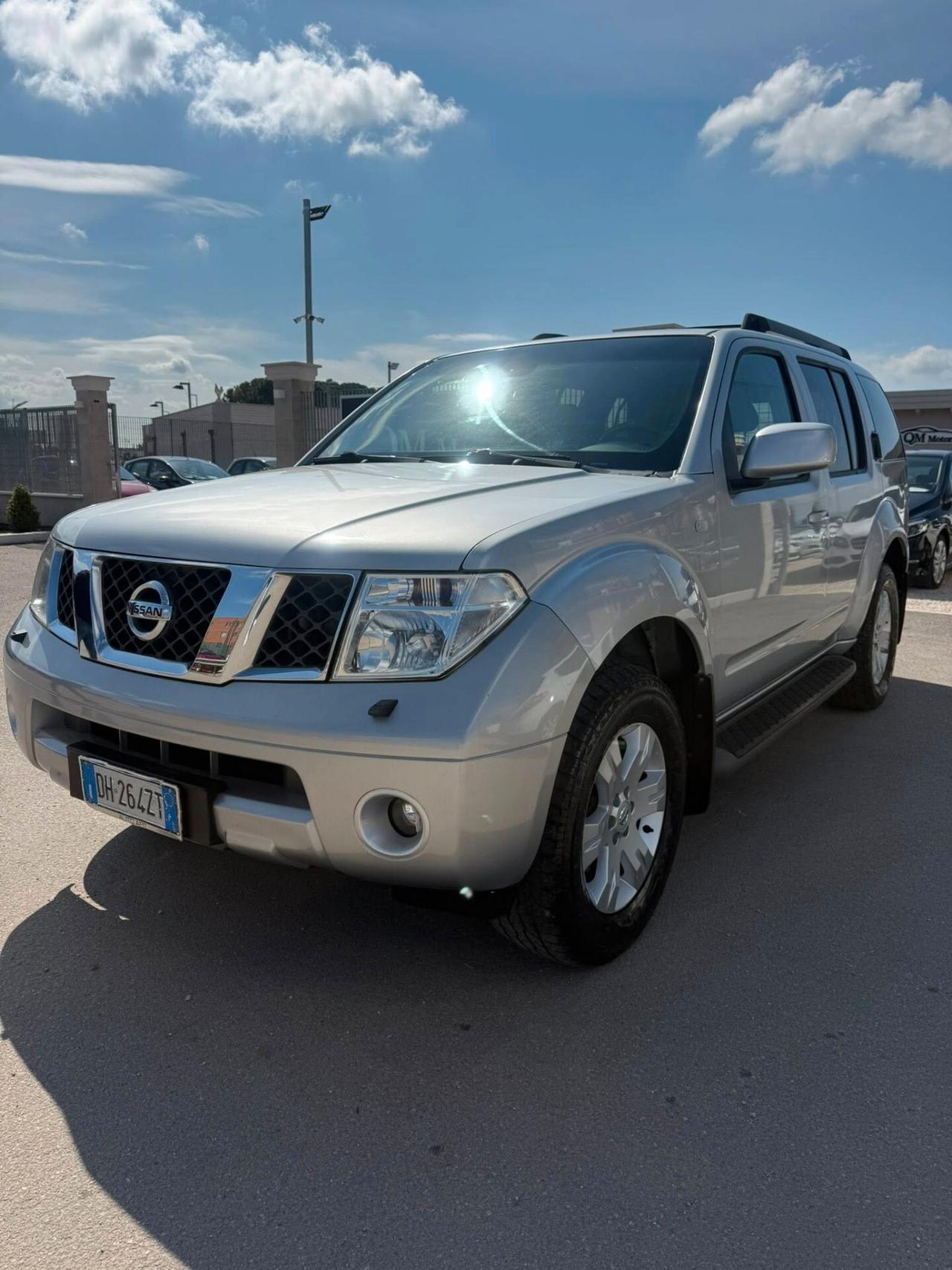 Nissan Pathfinder 2.5 dCi LE Chrome