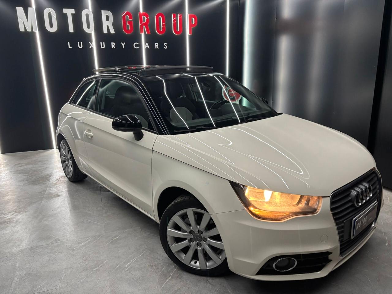 Audi A1 1.6 TDI 105 CV Ambition Tetto Apribile
