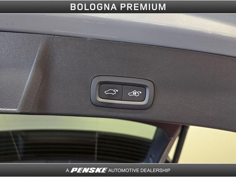 Volvo XC40 XC40 B3 automatico Core