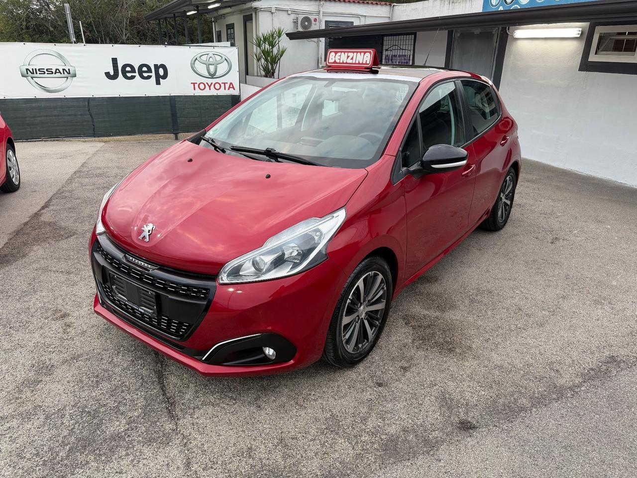 Peugeot 208 PureTech 82 5 porte Allure