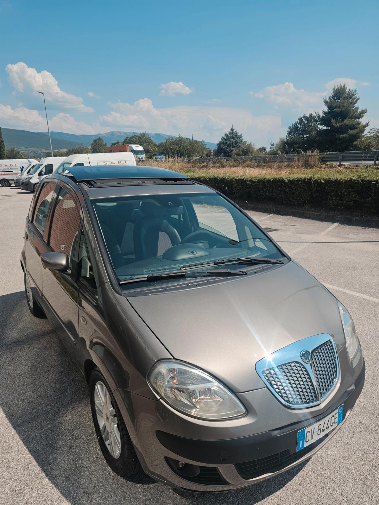 Lancia MUSA 1.3 Multijet 16V Oro