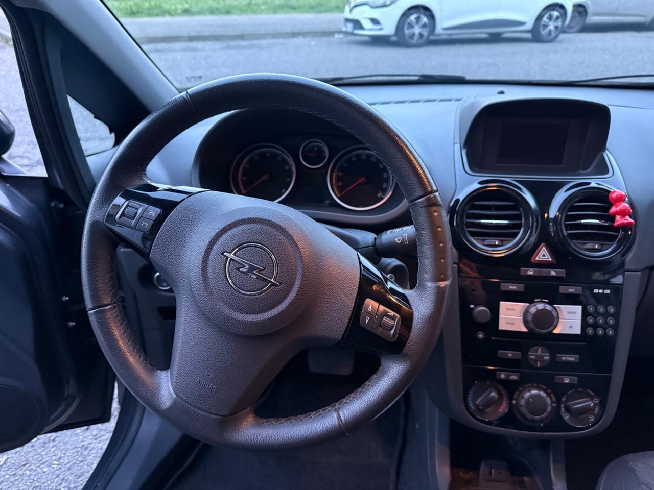 Opel Corsa 1.2 5 porte sport automatica