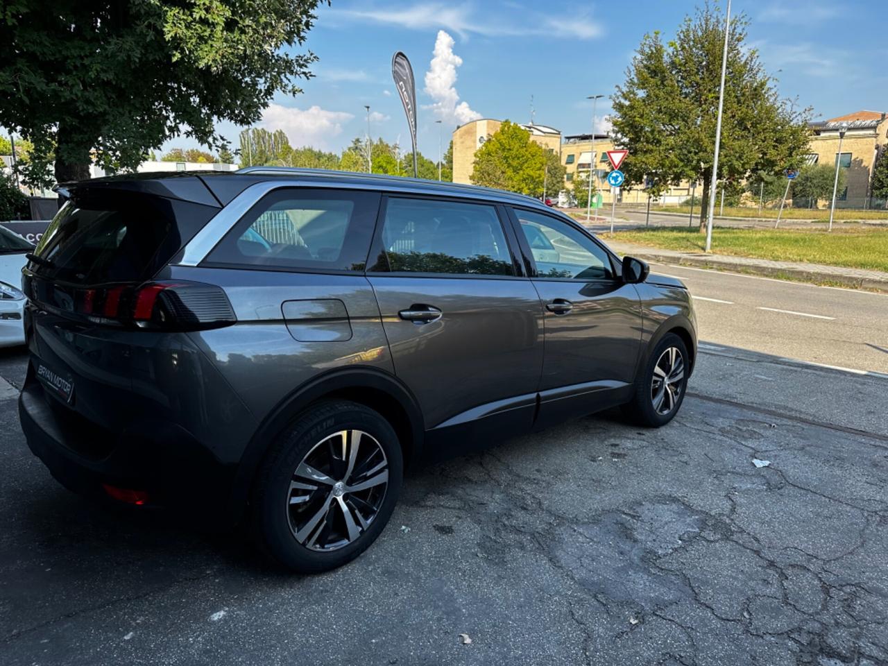 Peugeot 5008 BlueHDi 130 S&S EAT8 Business