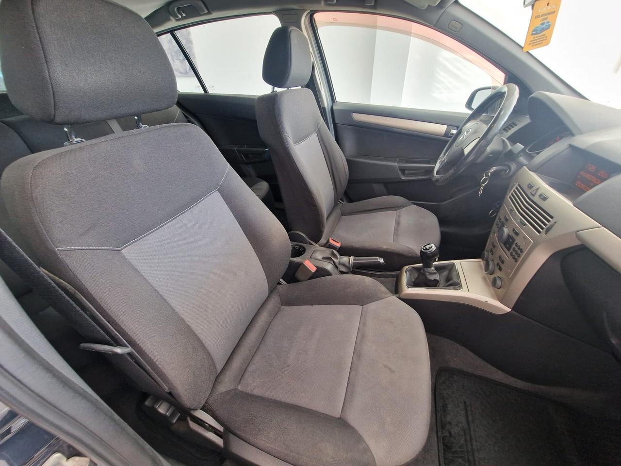 Opel Astra 1.4 16V Twinport 5 porte Club gpl