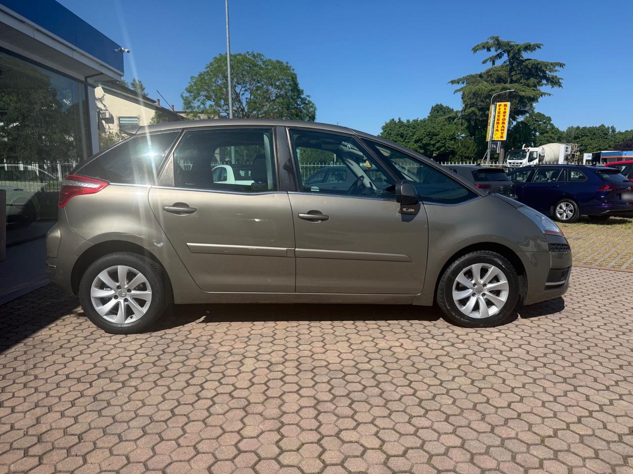 Citroen C4 Picasso 1.6 HDi 110 FAP CMP6 airdream OK NEOPATENTATI