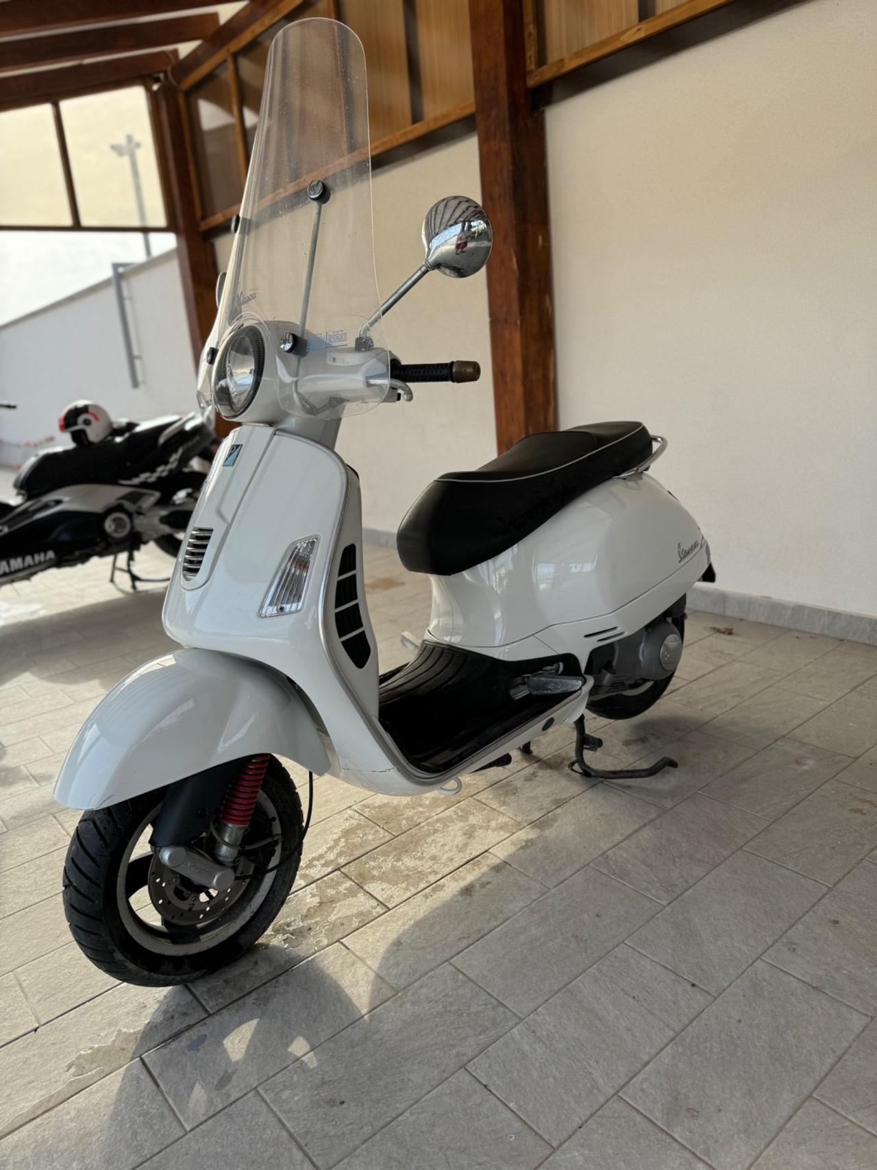 Piaggio GTS 300 Gts