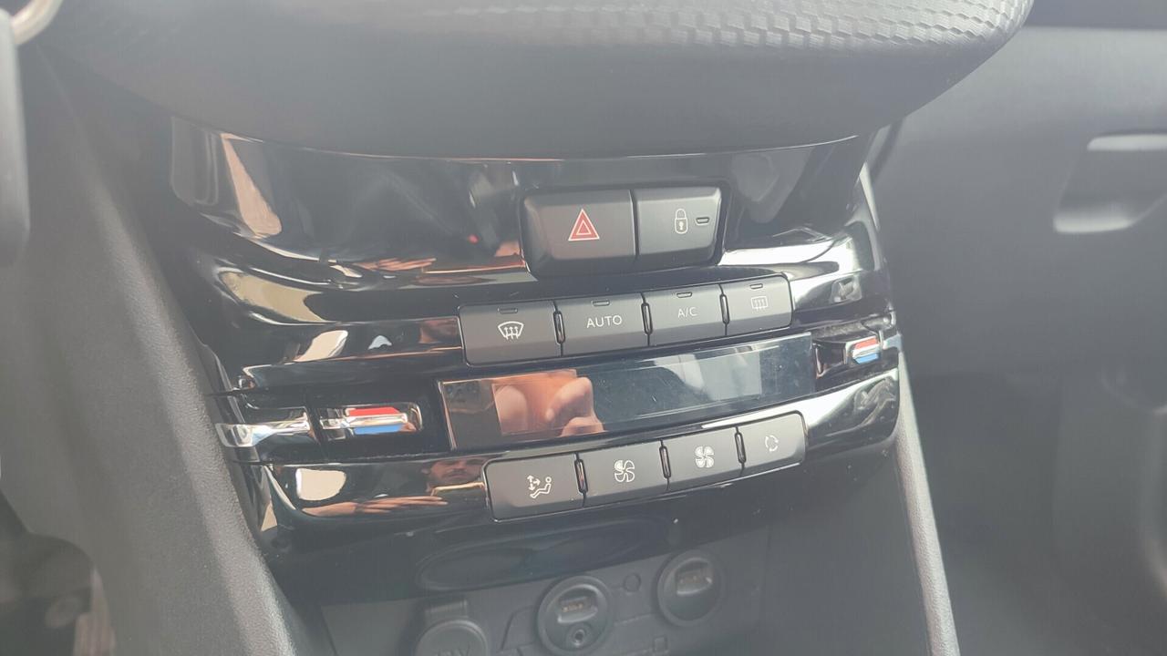 PEUGEOT 2008 NO ADBLUE TETTO PANORAMICO