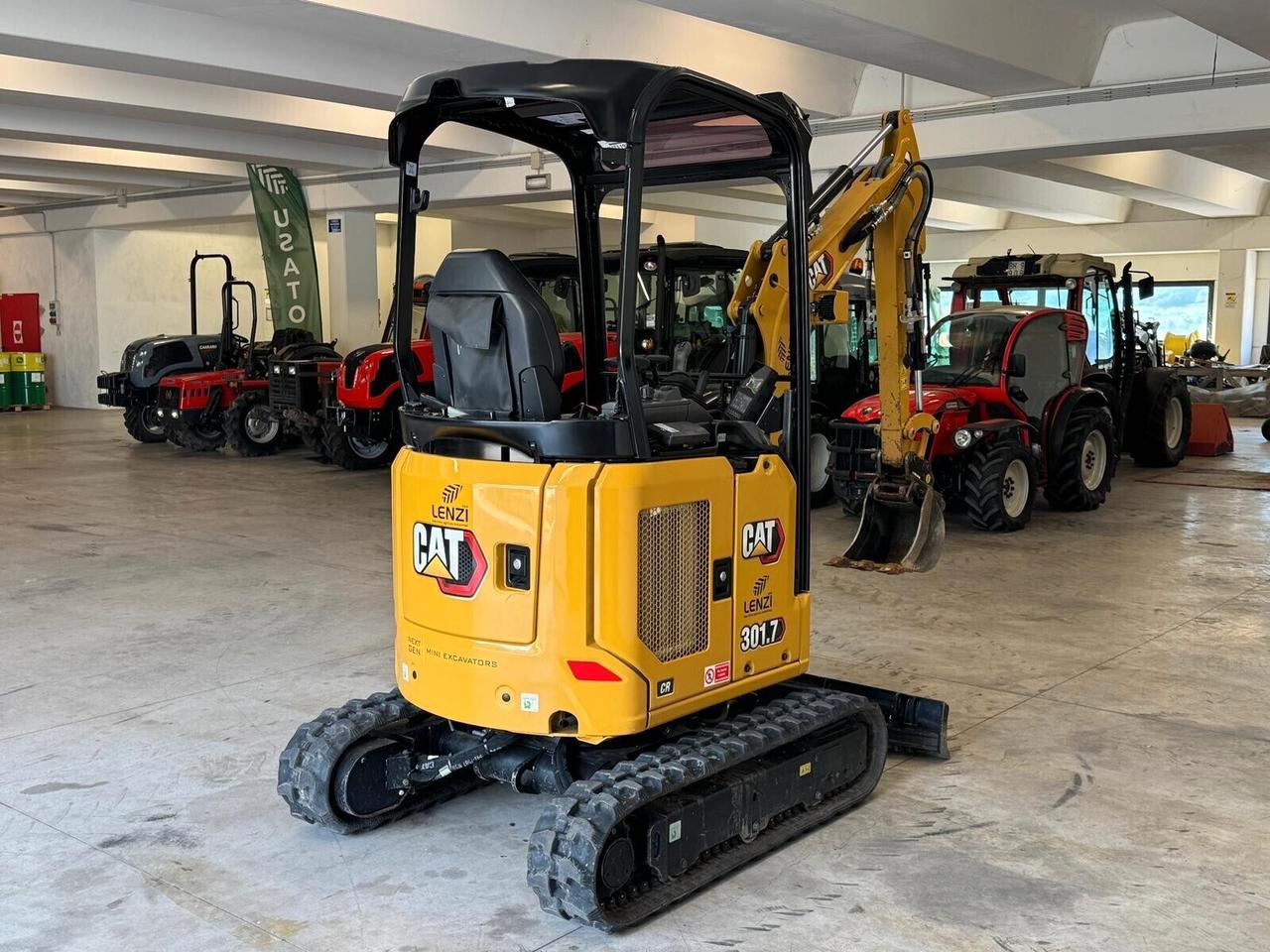 MINIESCAVATORE CATERPILLAR 301.7 CR