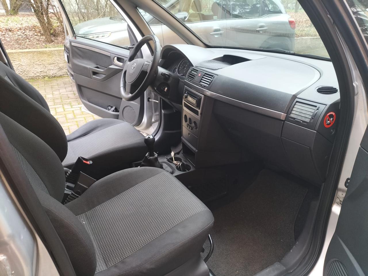 Opel Meriva 1.4 16V Cosmo OK NEOPATENTATI