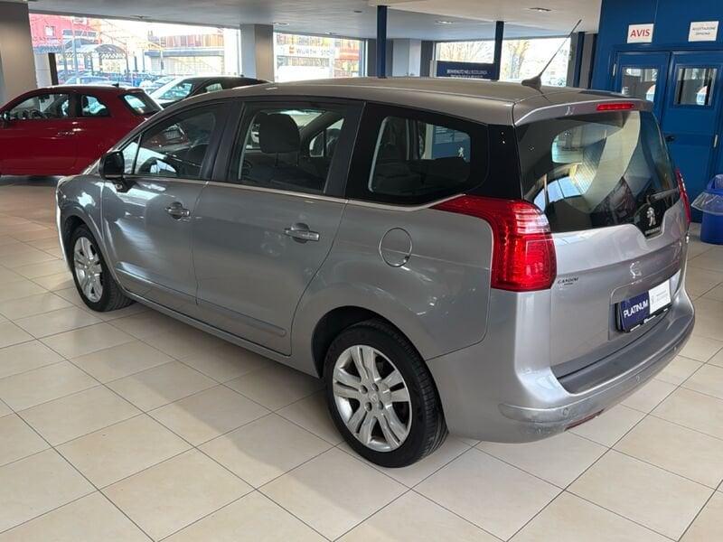 Peugeot 5008 1.6 8v HDi 115cv Allure FAP