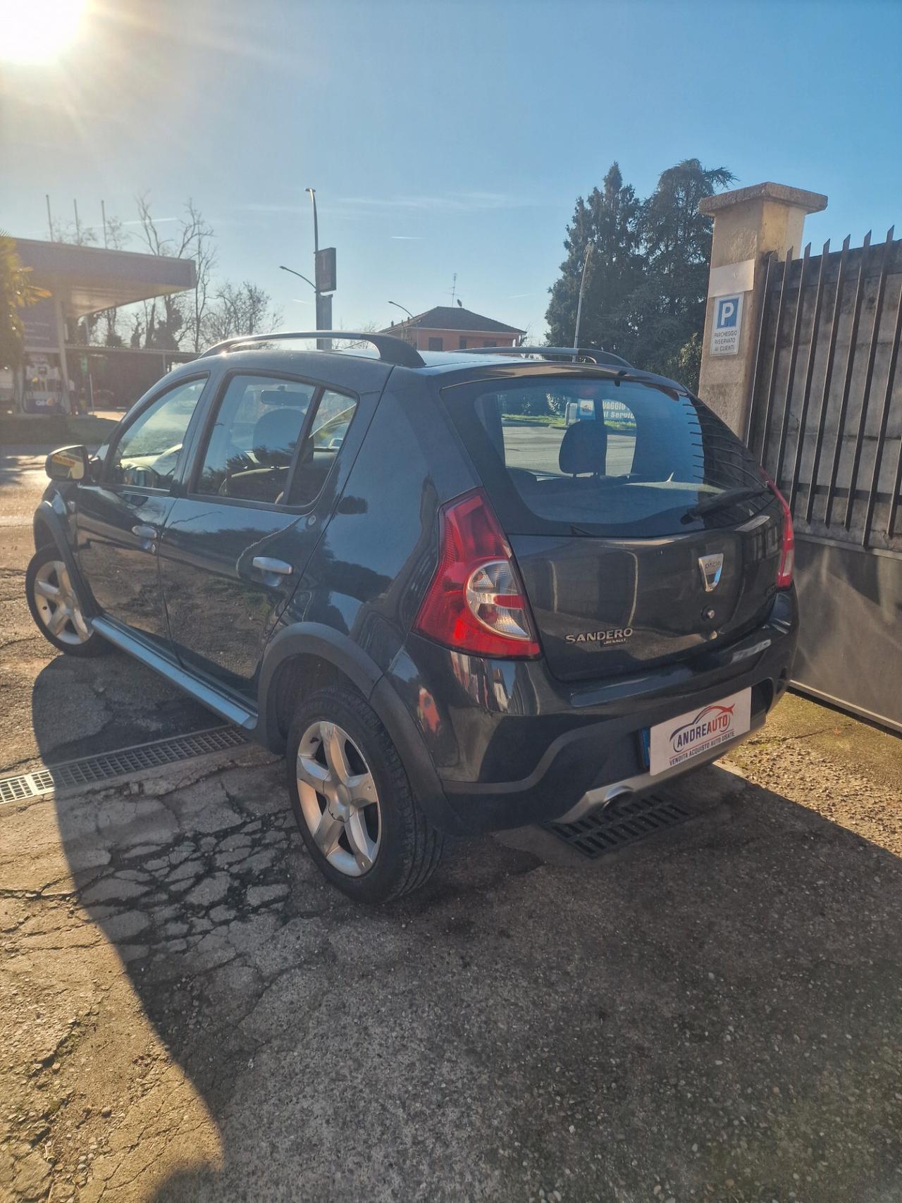 Dacia Sandero 1.5 Dci distrb ok/ unicpr.