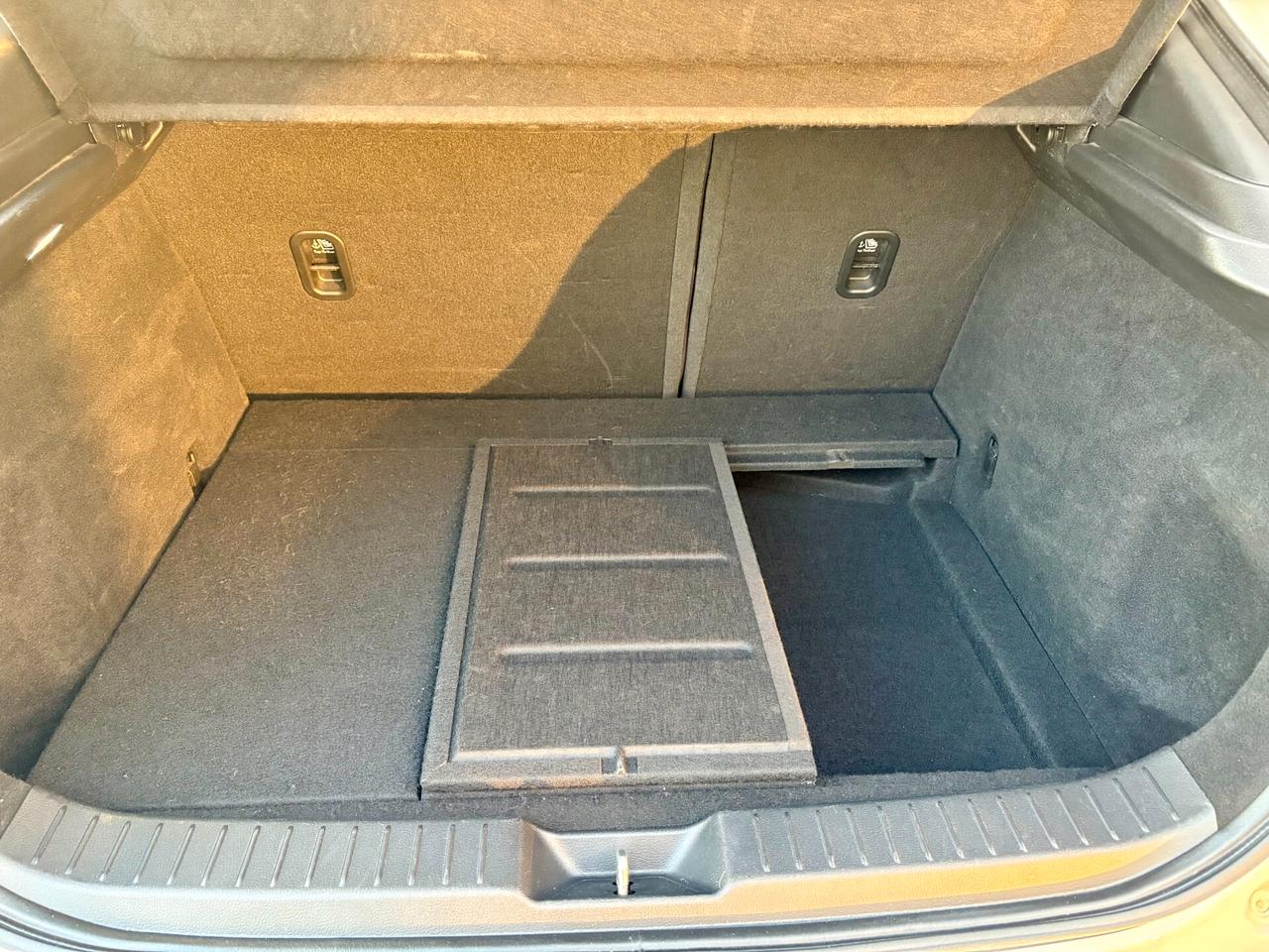 Mazda CX-30 2.0L Skyactiv-G M Hybrid 2WD Executive