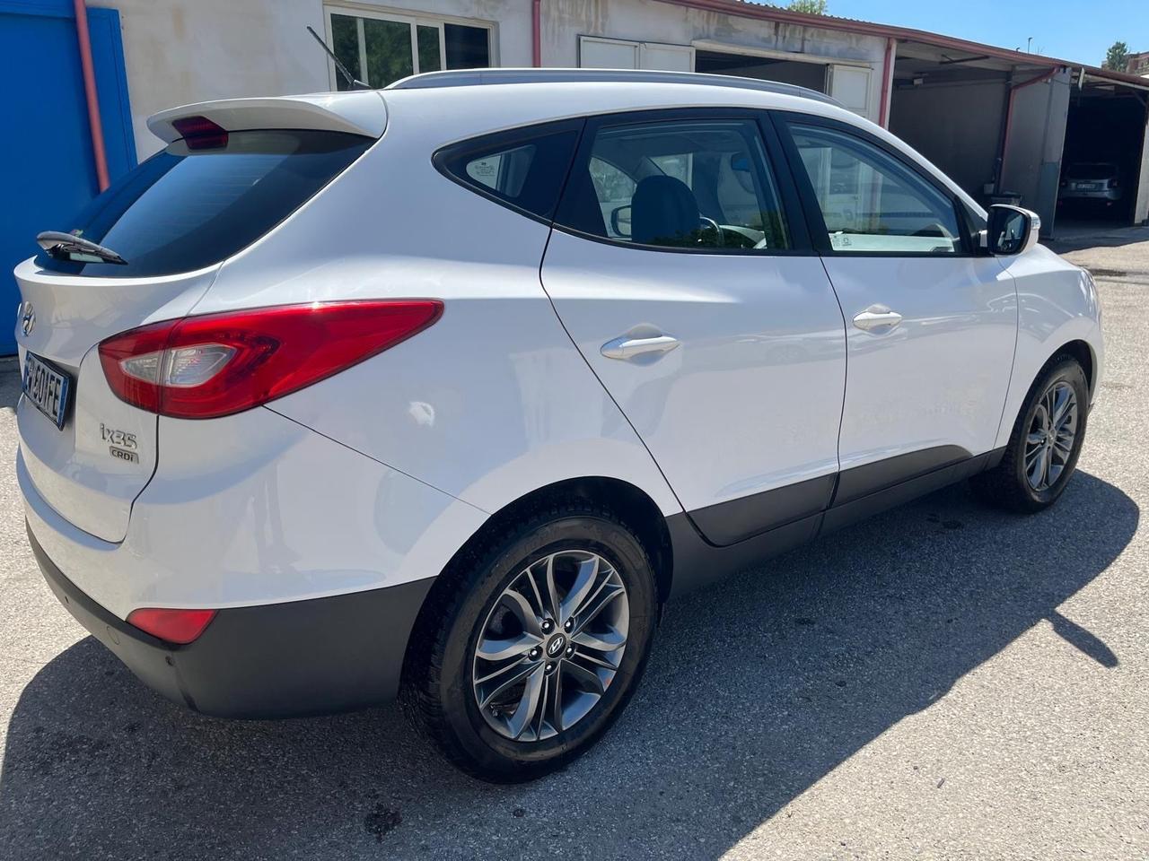 Hyundai iX35-1.7 crdi- full-2014