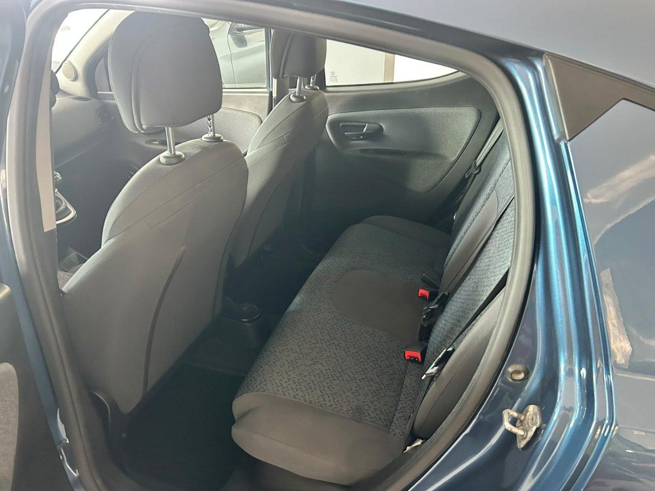 Lancia Ypsilon 1.0 firefly hybrid Silver Plus s&s 70cv