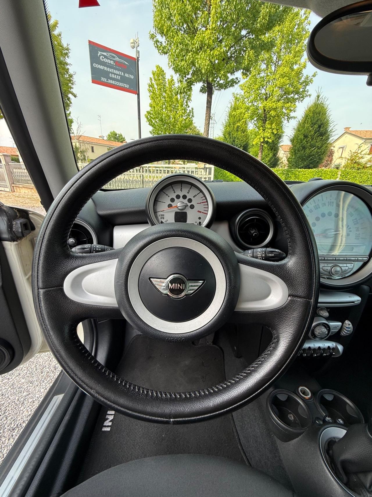 Mini 1.4 16V Ray ok neopatentati