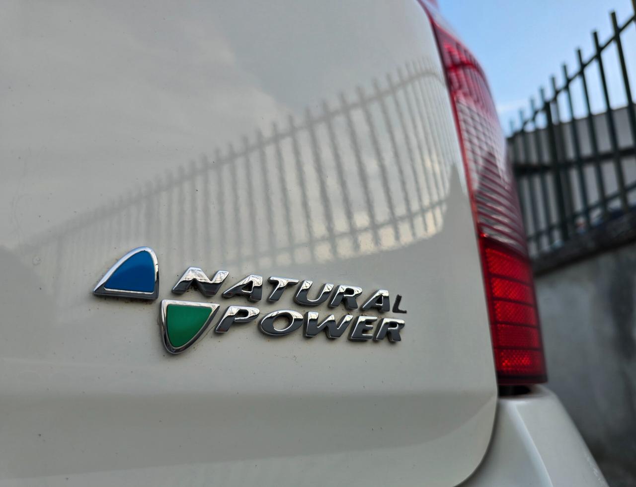 FIAT PANDA CLIMBING 1.2 NATURAL POWER PERFETTA