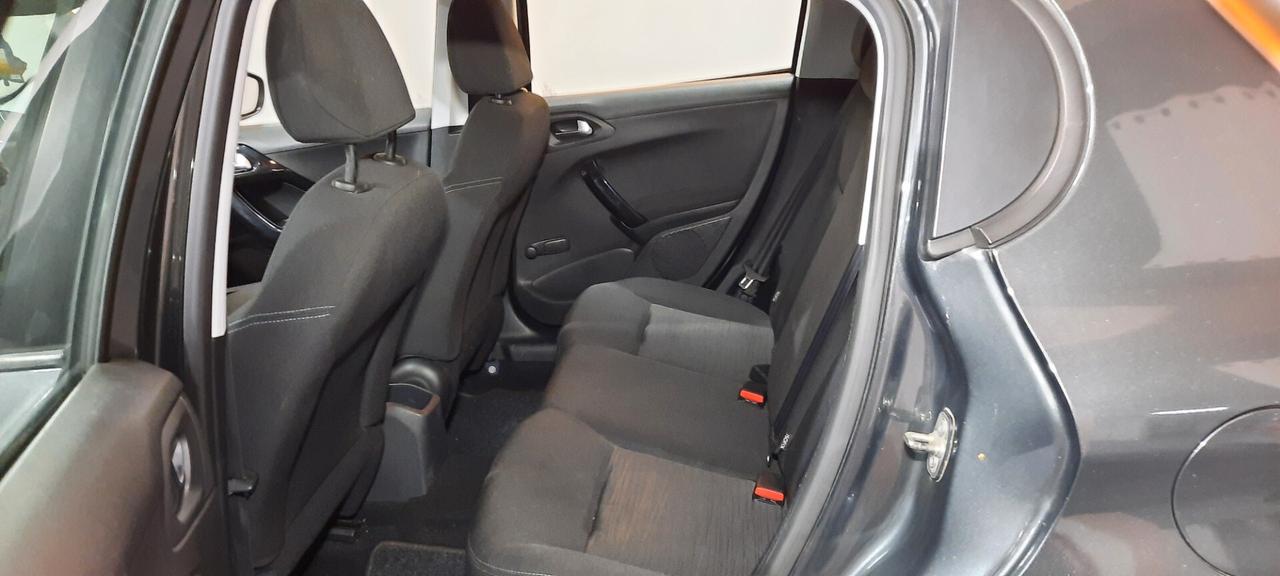 Peugeot 208 1.2 VTi 82 CV 5 porte Access