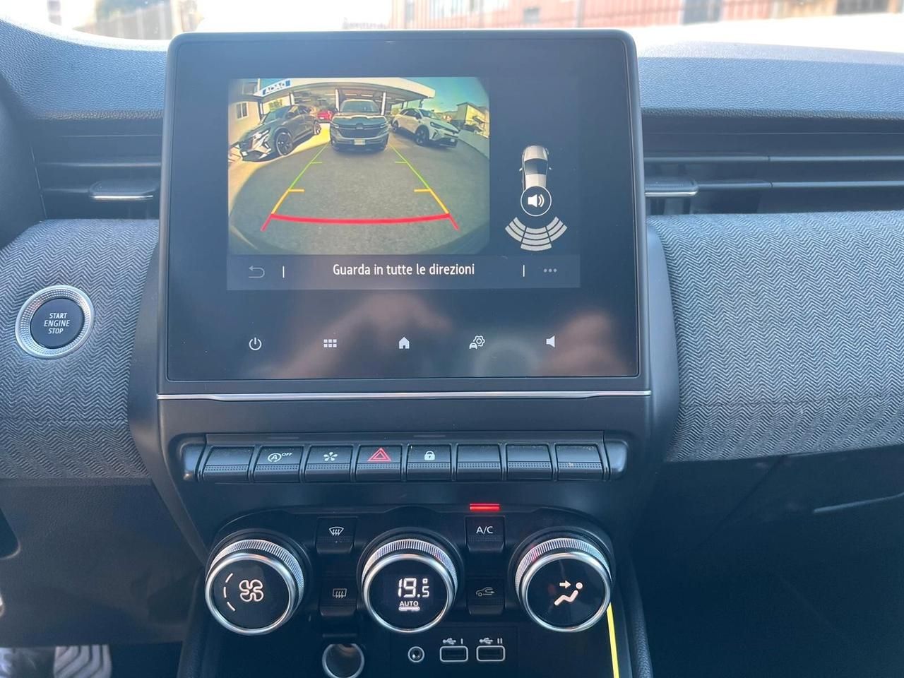 Renault Clio TCe 90 CV 5 porte Techno