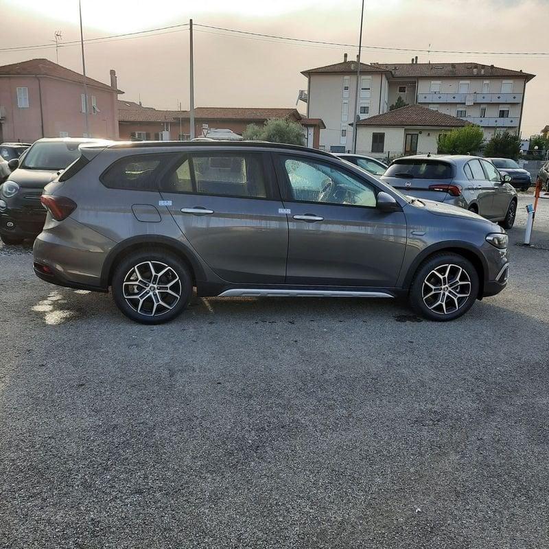 FIAT Tipo 1.0 SW Cross