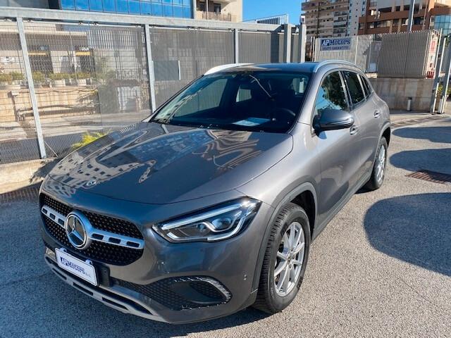 Mercedes-benz GLA 200 d Automatic Business Extra LED 2021 Iva deducibile