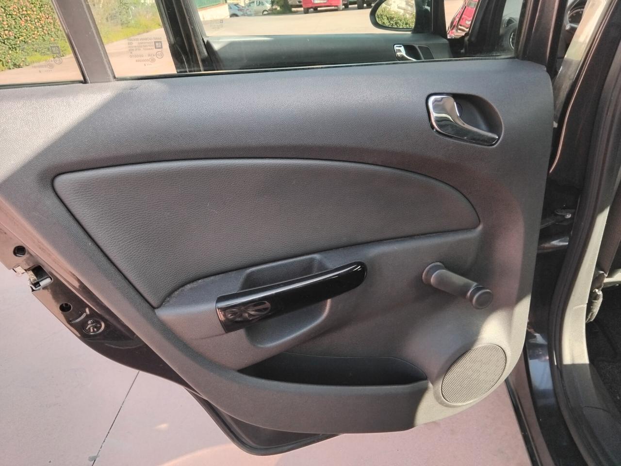 OPEL CORSA 1.2 SPORT CON 1 ANNO GARANZIA