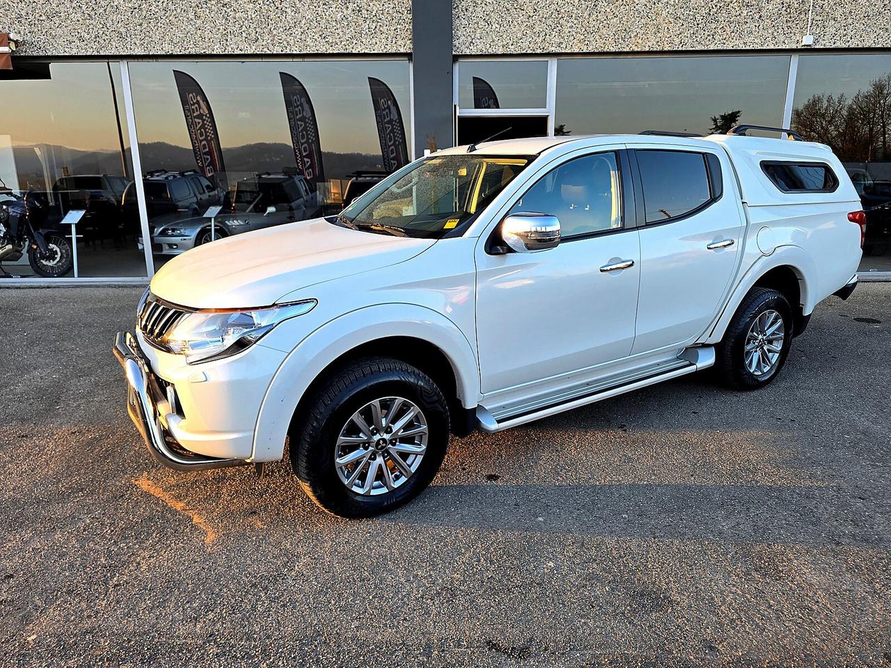 Mitsubishi L200 2.4 DI-D/181CV Intense