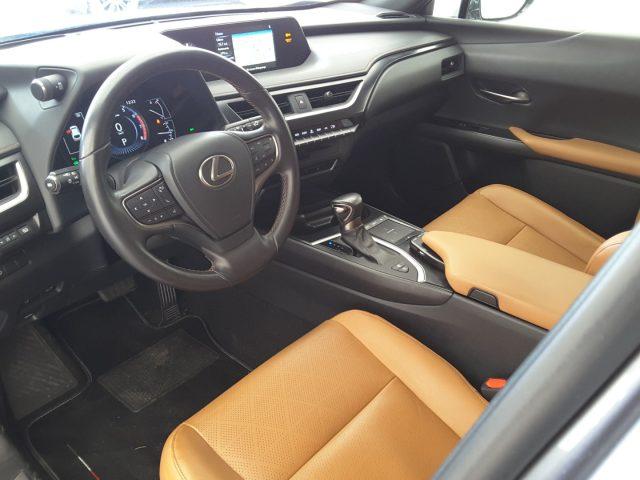 LEXUS UX 250h Hybrid 4WD Premium