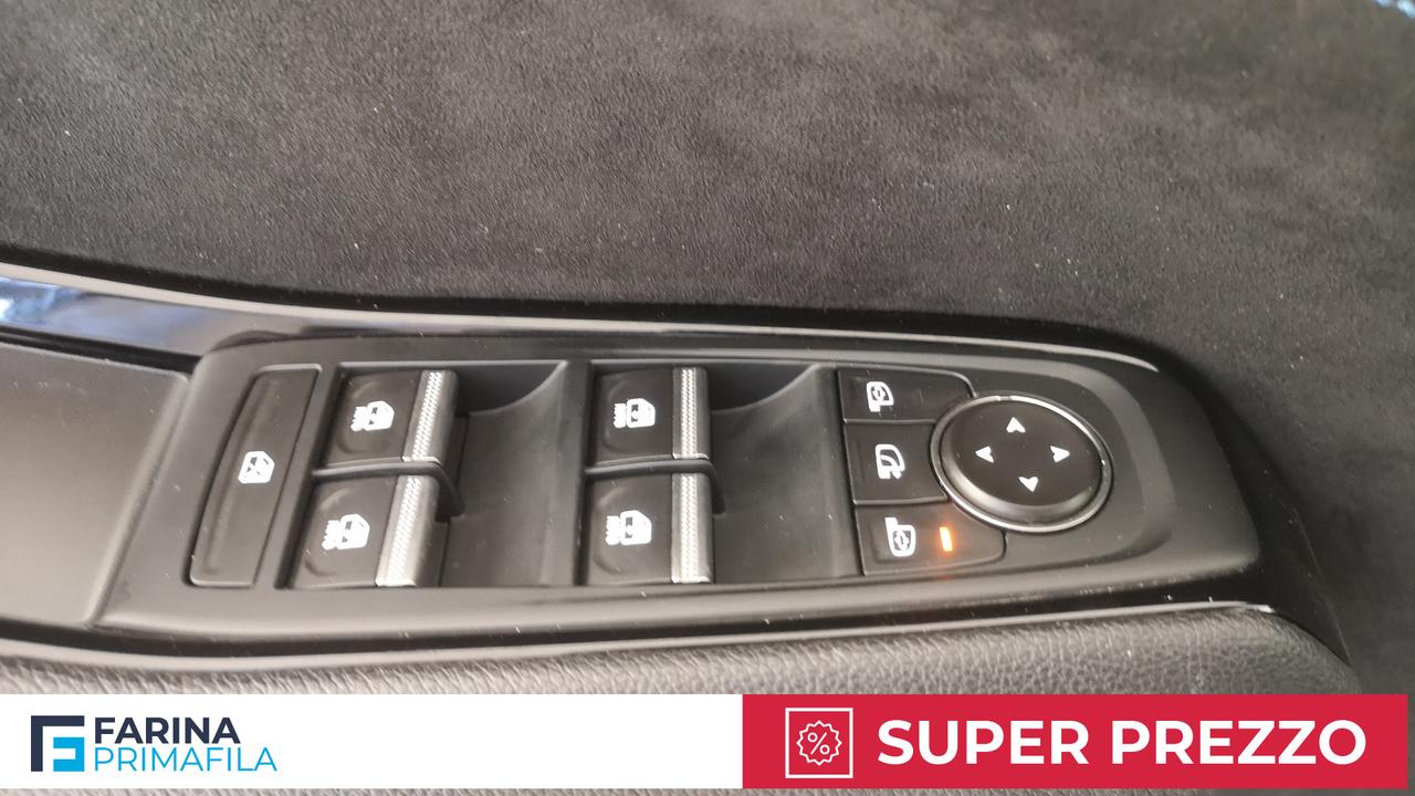 RENAULT Austral 2023 - Austral 1.2 E-Tech full hybrid Iconic Esprit Alpine 200cv au