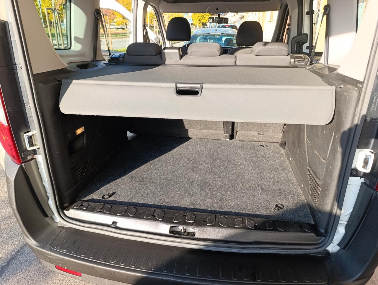 Fiat Doblo Doblò 1.4 16V benzina 5 posti