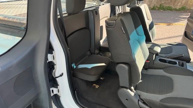 Nissan Navara 2.5 dCi 190CV 4 porte Double Cab LE Plus
