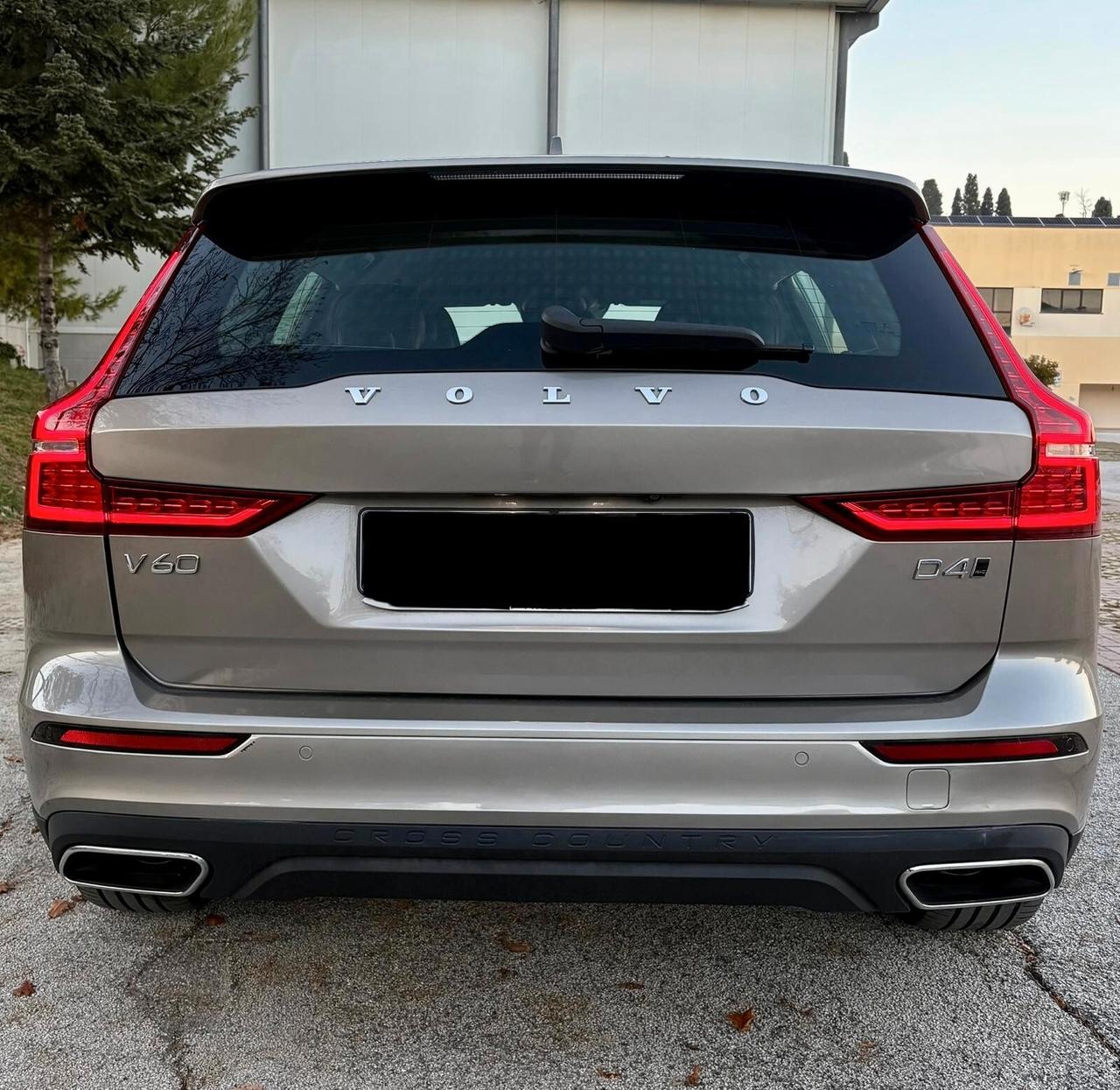 Volvo V60 Cross Country D4 AWD Geartronic Business Plus