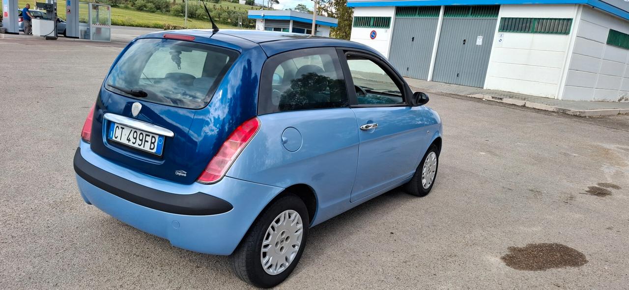 Lancia Ypsilon 1.2 Argento
