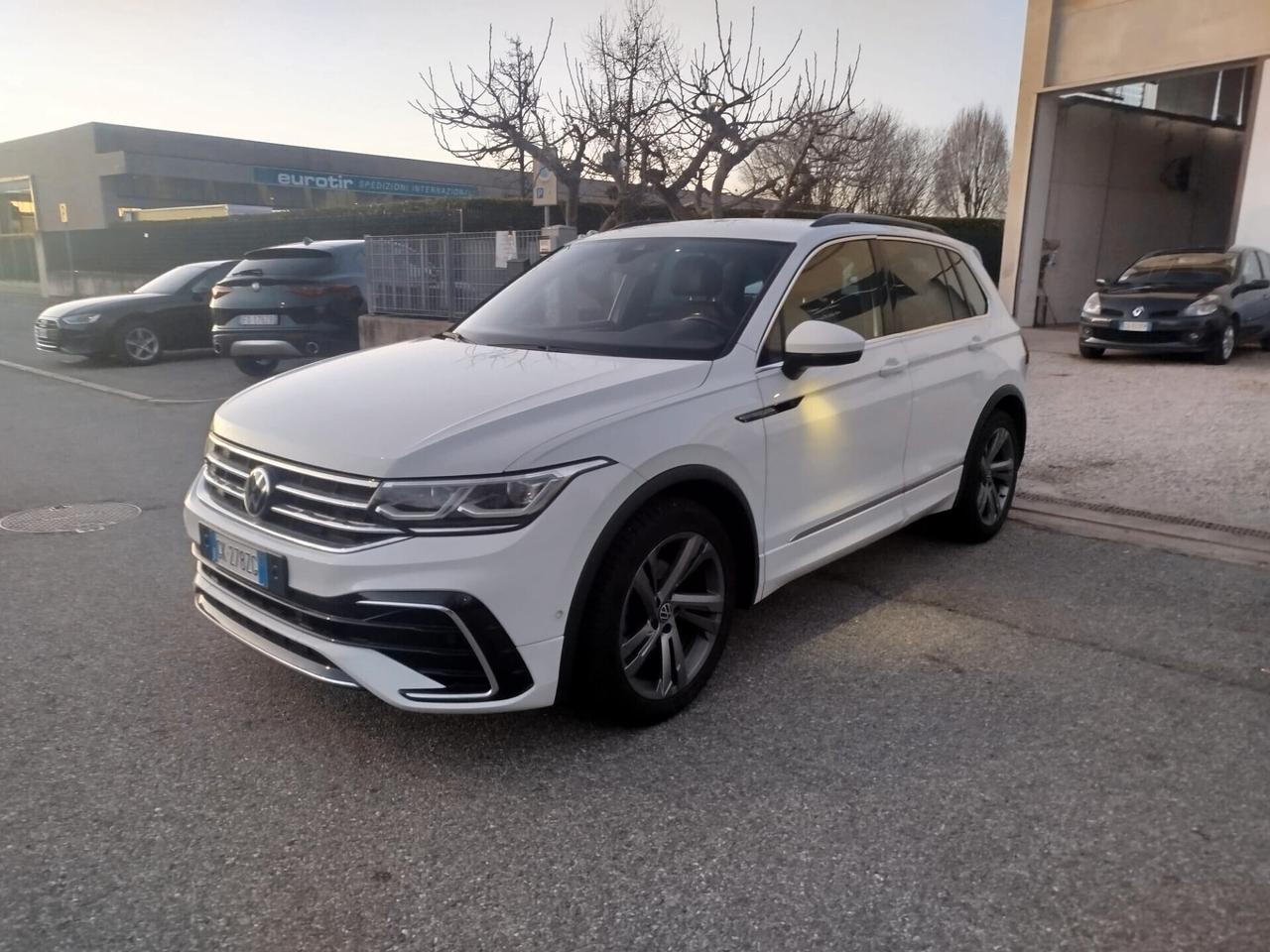 VW Tiguan 2.0 TDI 150 CV DSG R LINE
