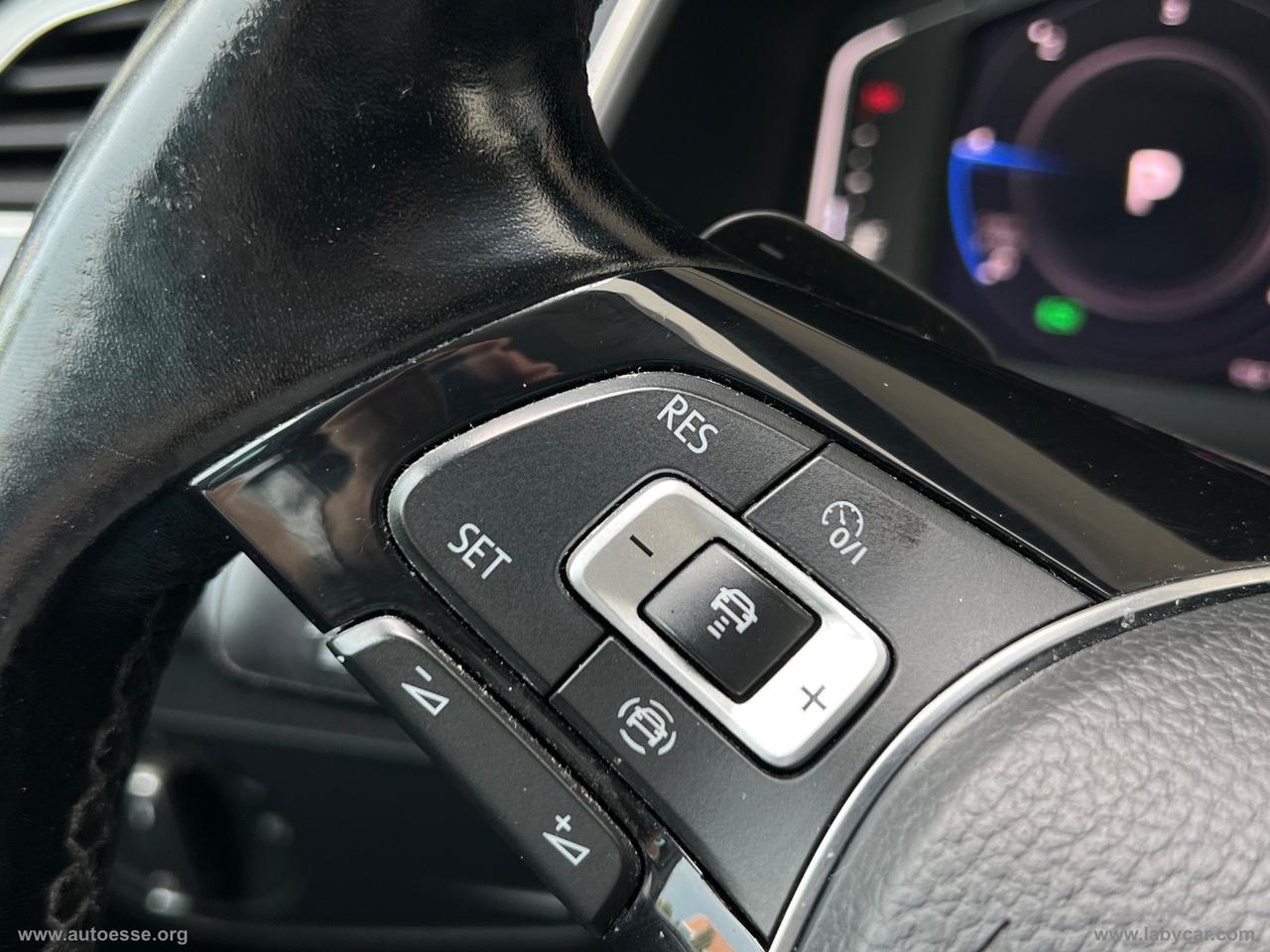 VOLKSWAGEN Tiguan 2.0 TDI 150CV SCR DSG R-Line