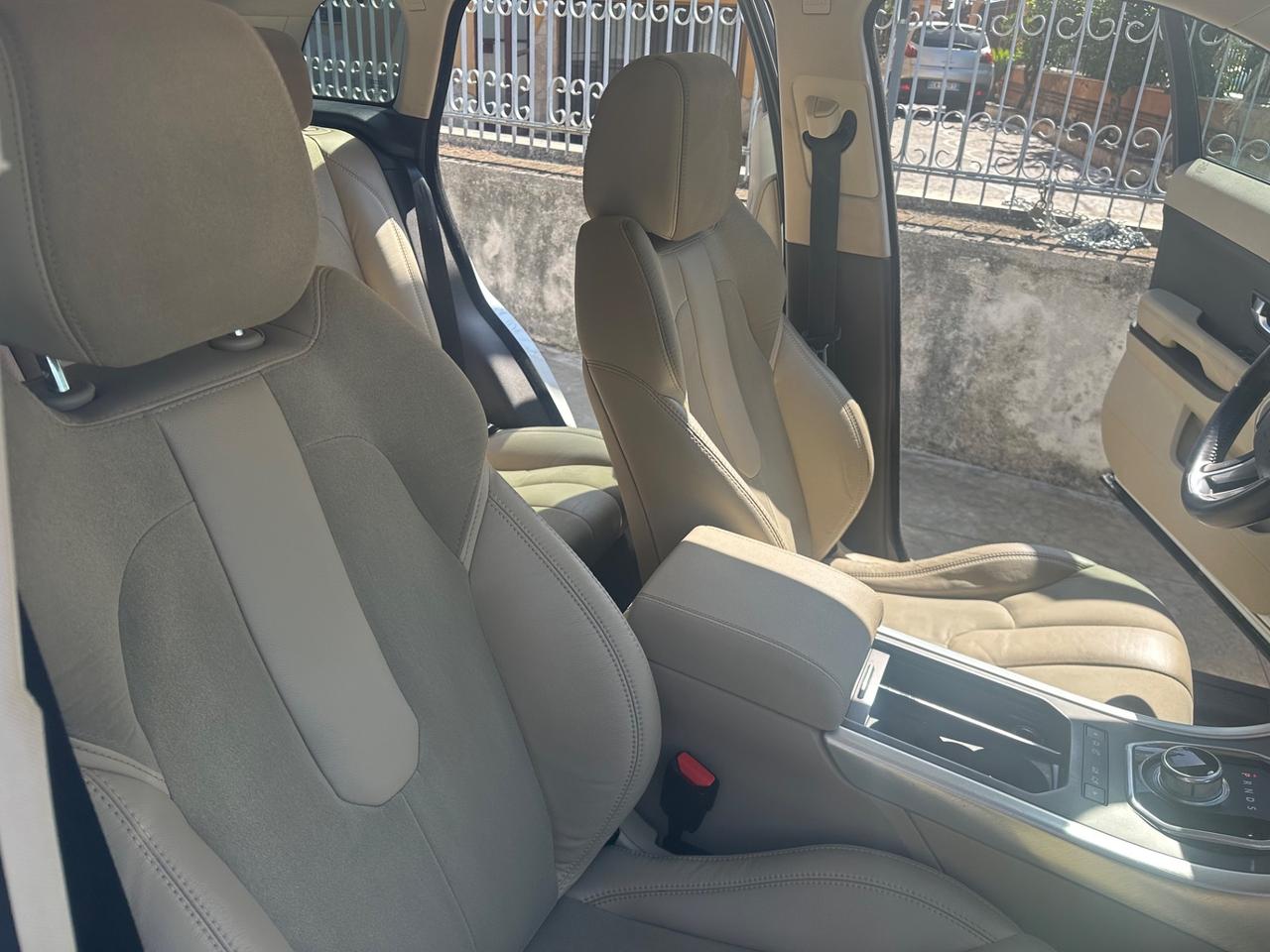Land Rover Range Evoque 2.2 Sd4 5p. Prestige