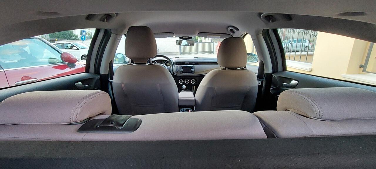 GIULIETTA 1,6 DIESEL 105 CV X NEOPATENTATI TELEFONO LEGA SENSORI FULL IMPECCABILE