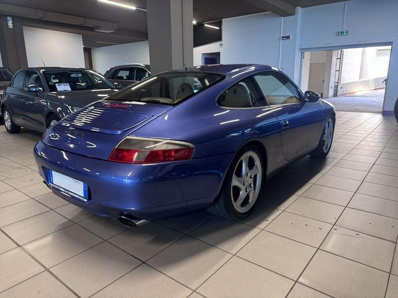 Porsche 911 Carrera