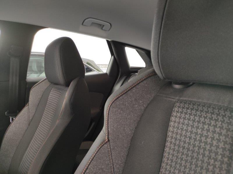PEUGEOT 3008 2ª serie - 3008 BlueHDi 130 S&S EAT8 Active Pack