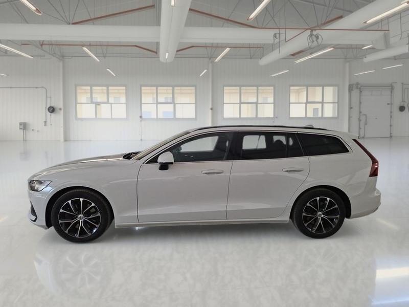 VOLVO V60 B4 D autom. Momentum Business Pro MY22 WAGON