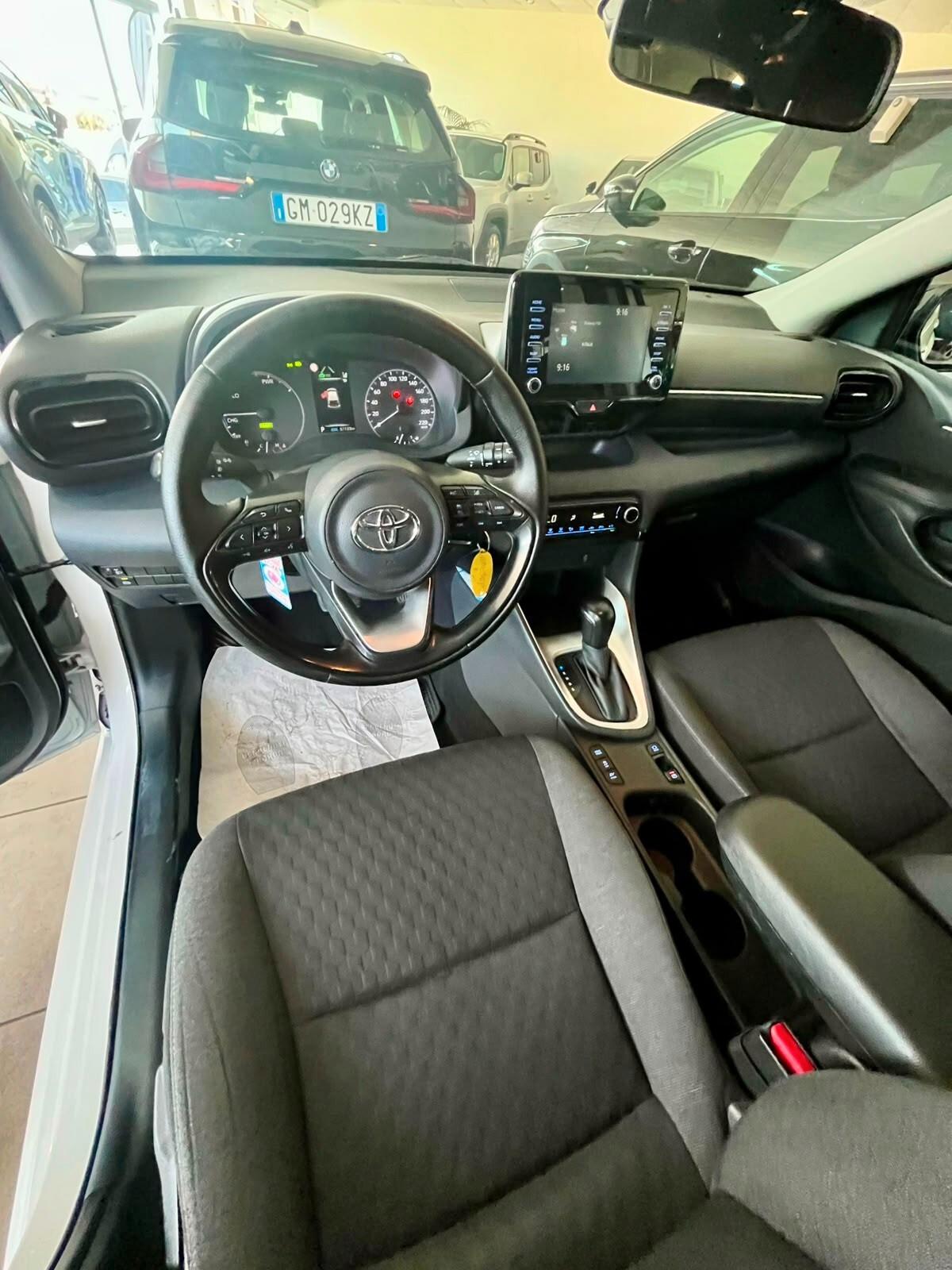 Toyota Yaris 1.5 Hybrid 5 porte Business