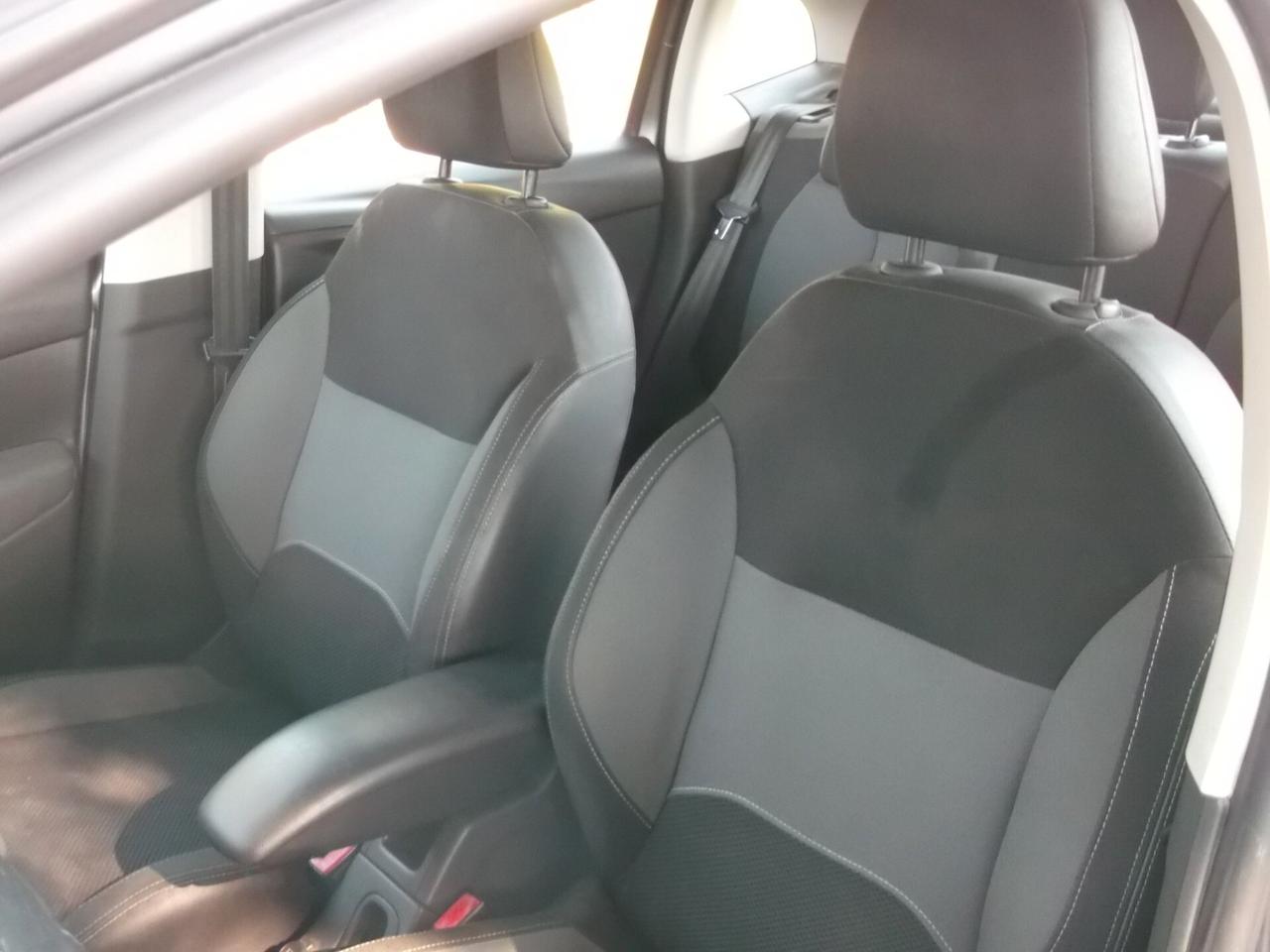 Citroen C3 A Metano Neopatentati 2012
