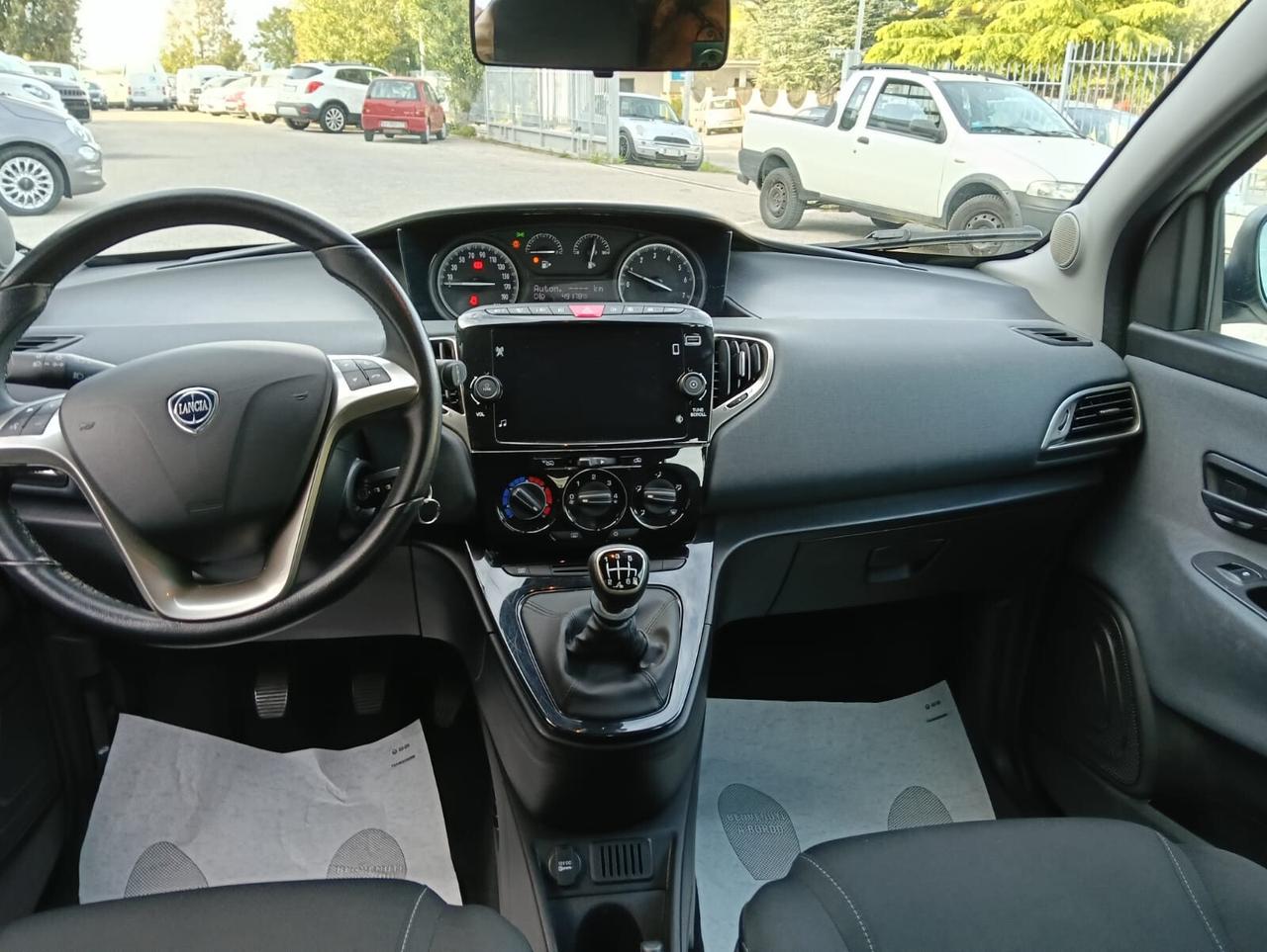 LANCIA YPSILON 1.0 HYBRID S&S