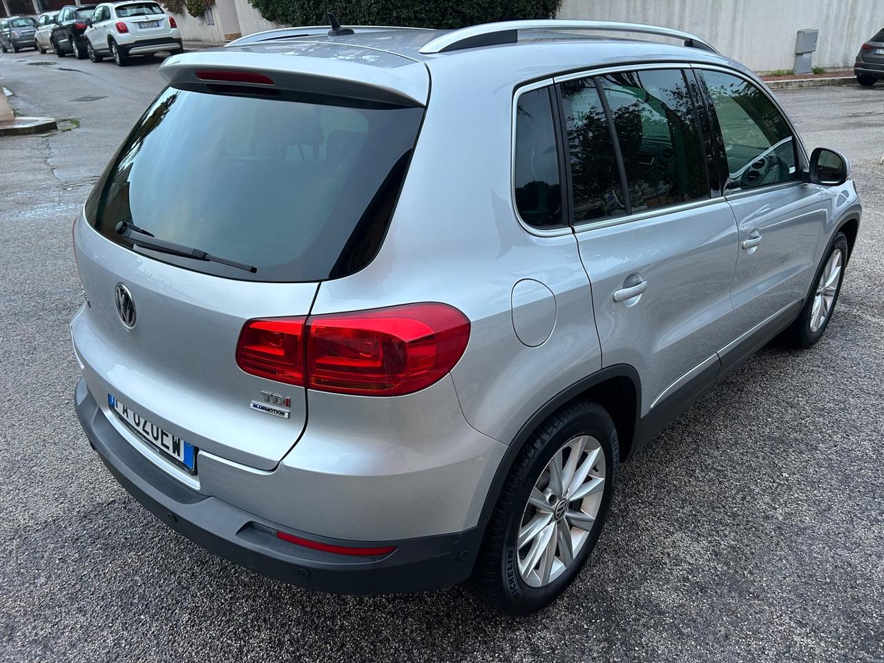 Volkswagen Tiguan 2.0 TDI Bluemotion usato in garanzia !!!