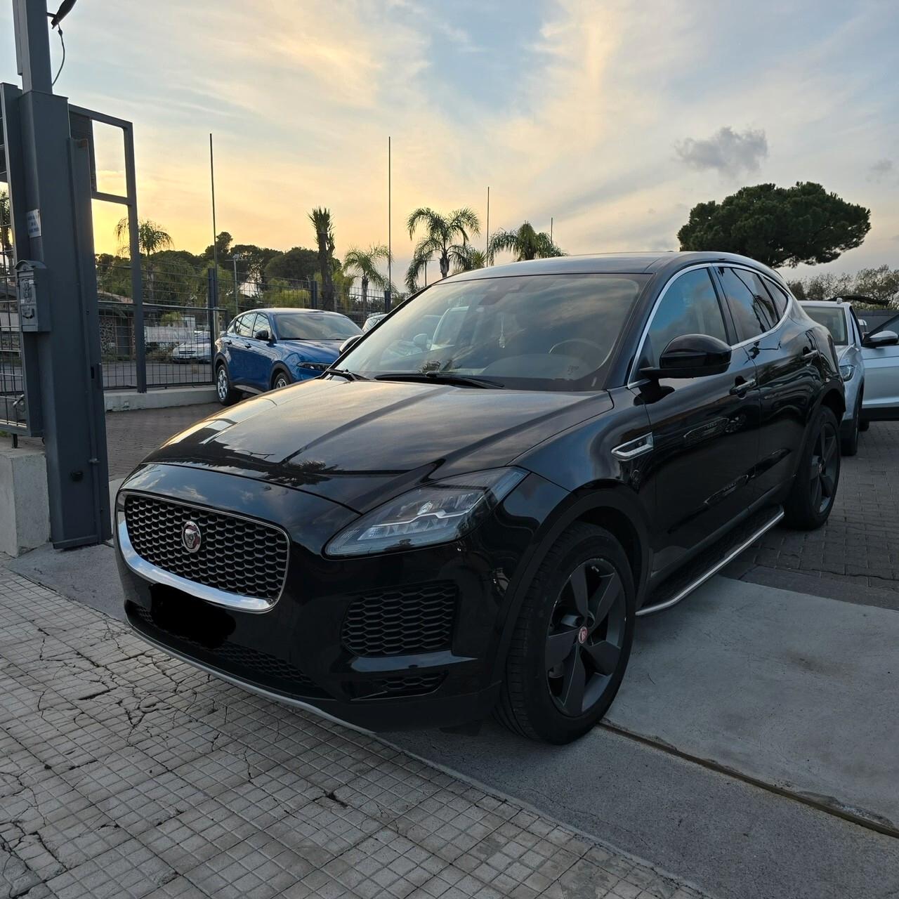 Jaguar E-Pace 2.0D 150 CV AWD aut. R-Dynamic SE