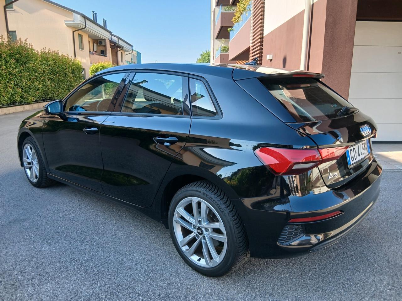 Audi A3 SPB 35 TDI S tronic Business tua a € 312 mese
