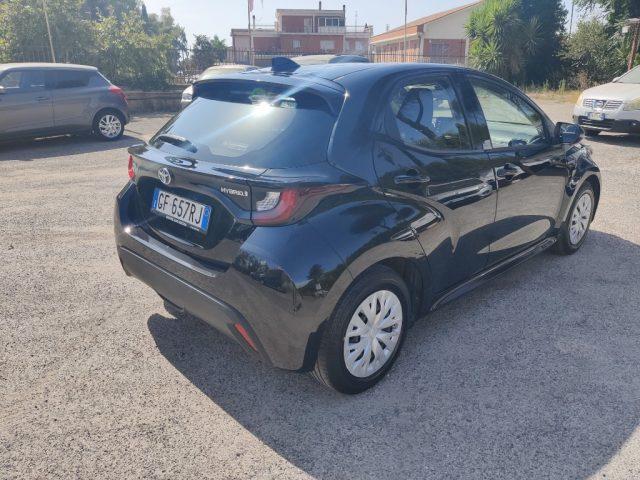 TOYOTA Yaris 1.5 Hybrid 5 porte Business KM 44.000 TAGLIANDATA