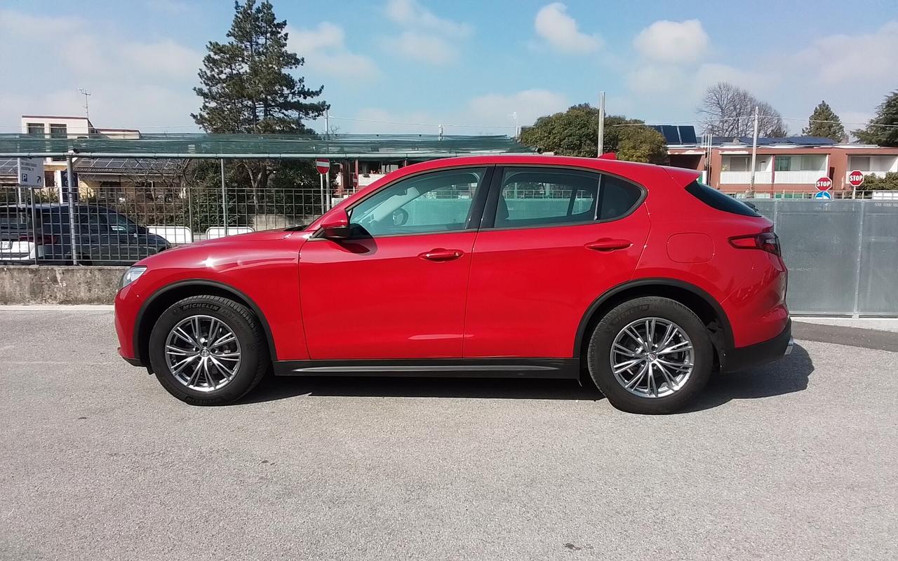 Alfa Romeo Stelvio 2.2 Turbodiesel 190 CV AT8 Q4 Business