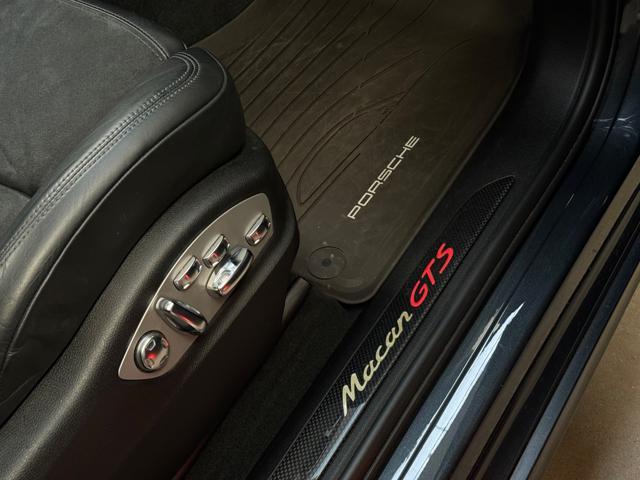 PORSCHE Macan 3.0 GTS
