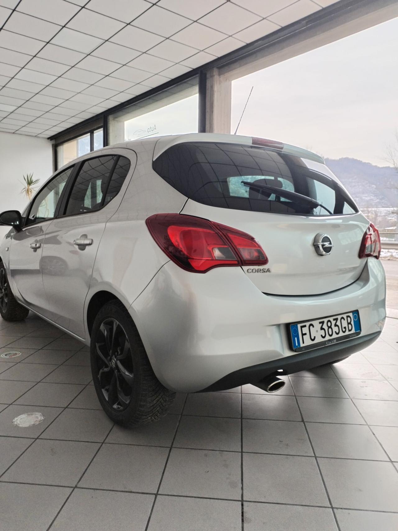 Opel Corsa 1.4 90CV GPL Tech 5 porte b-Color